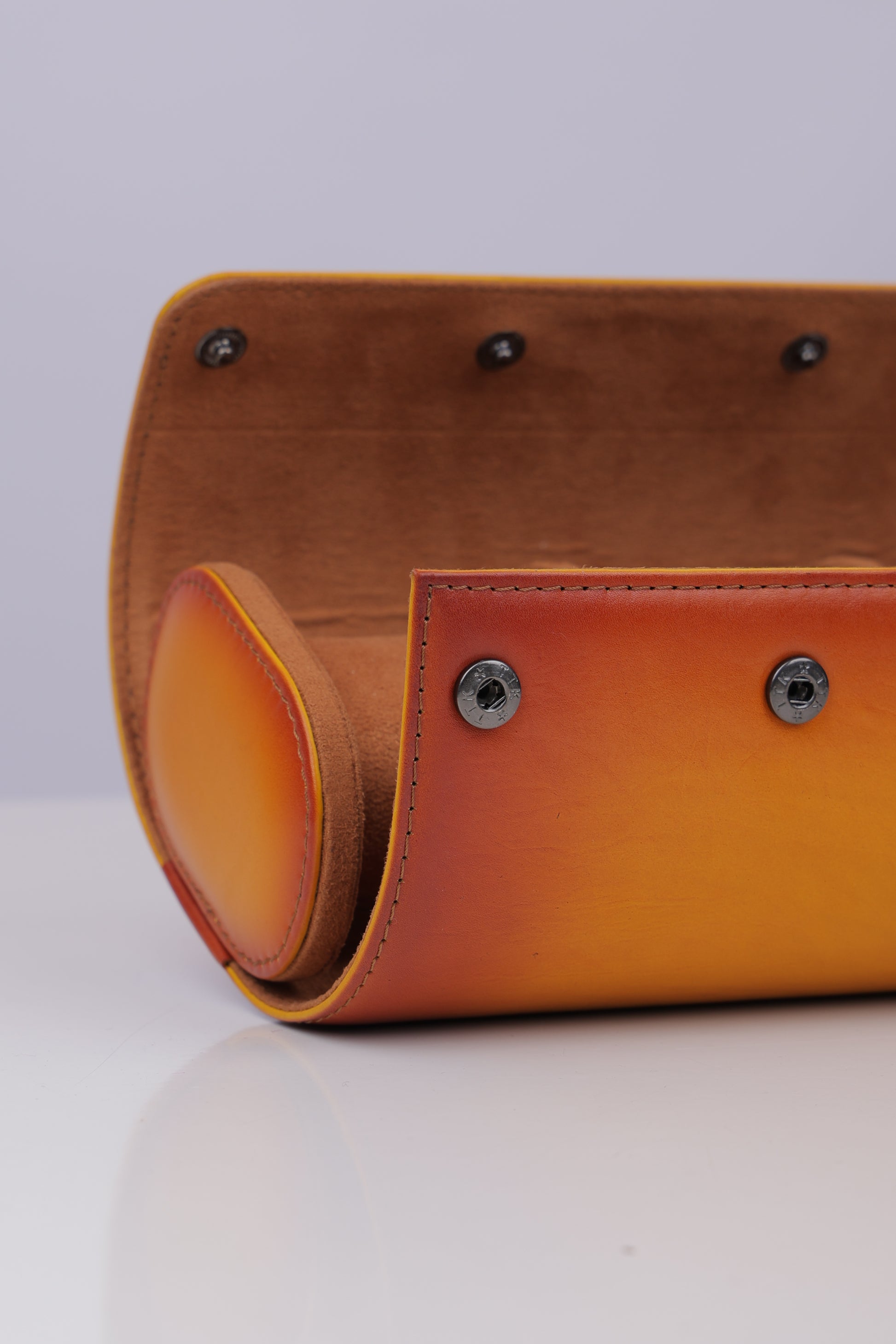 AMBER PATINA WATCH ROLL- 3 SLOT