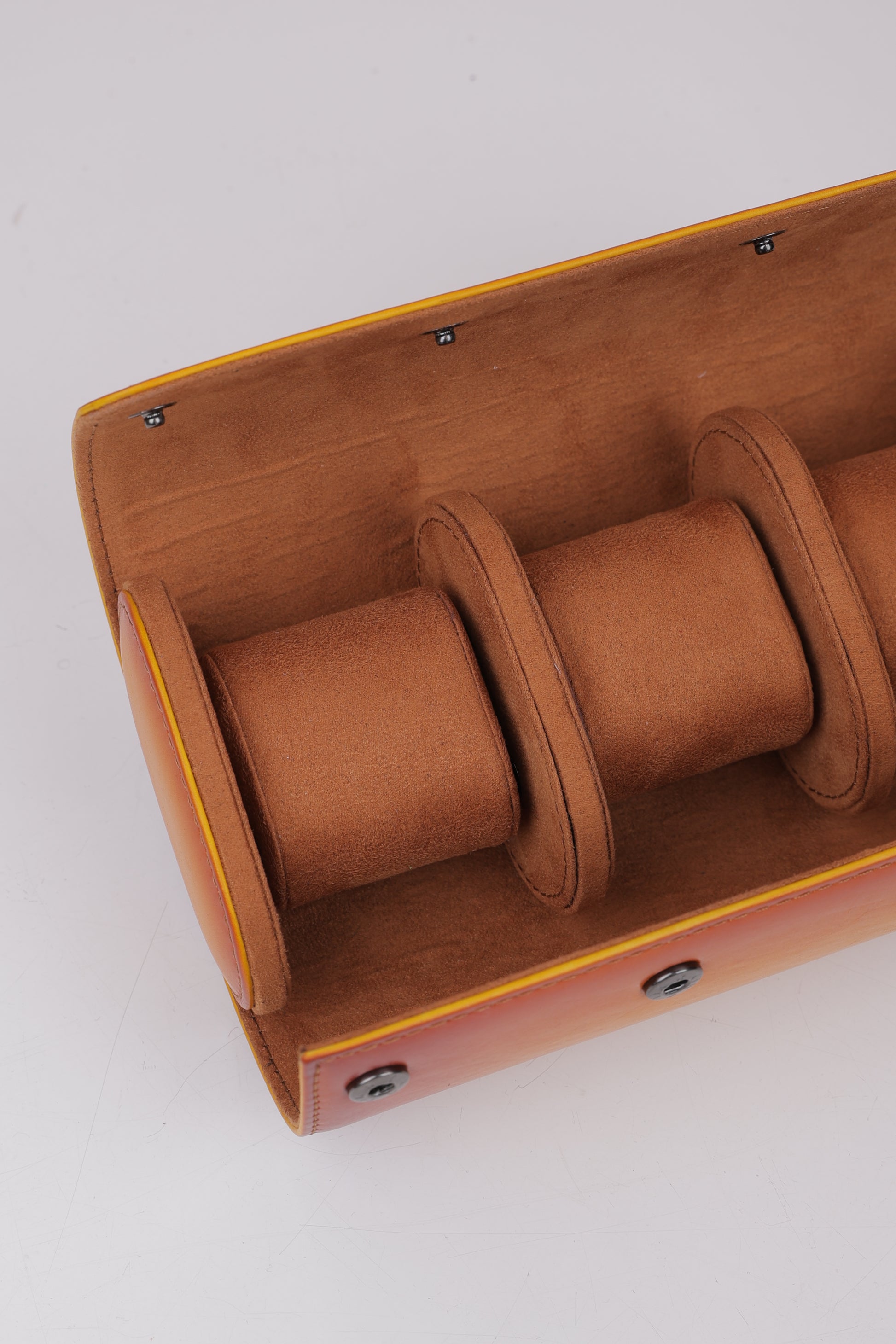 AMBER PATINA WATCH ROLL- 3 SLOT