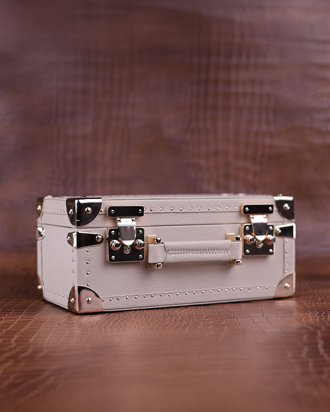 Bespoke watch trunk detail