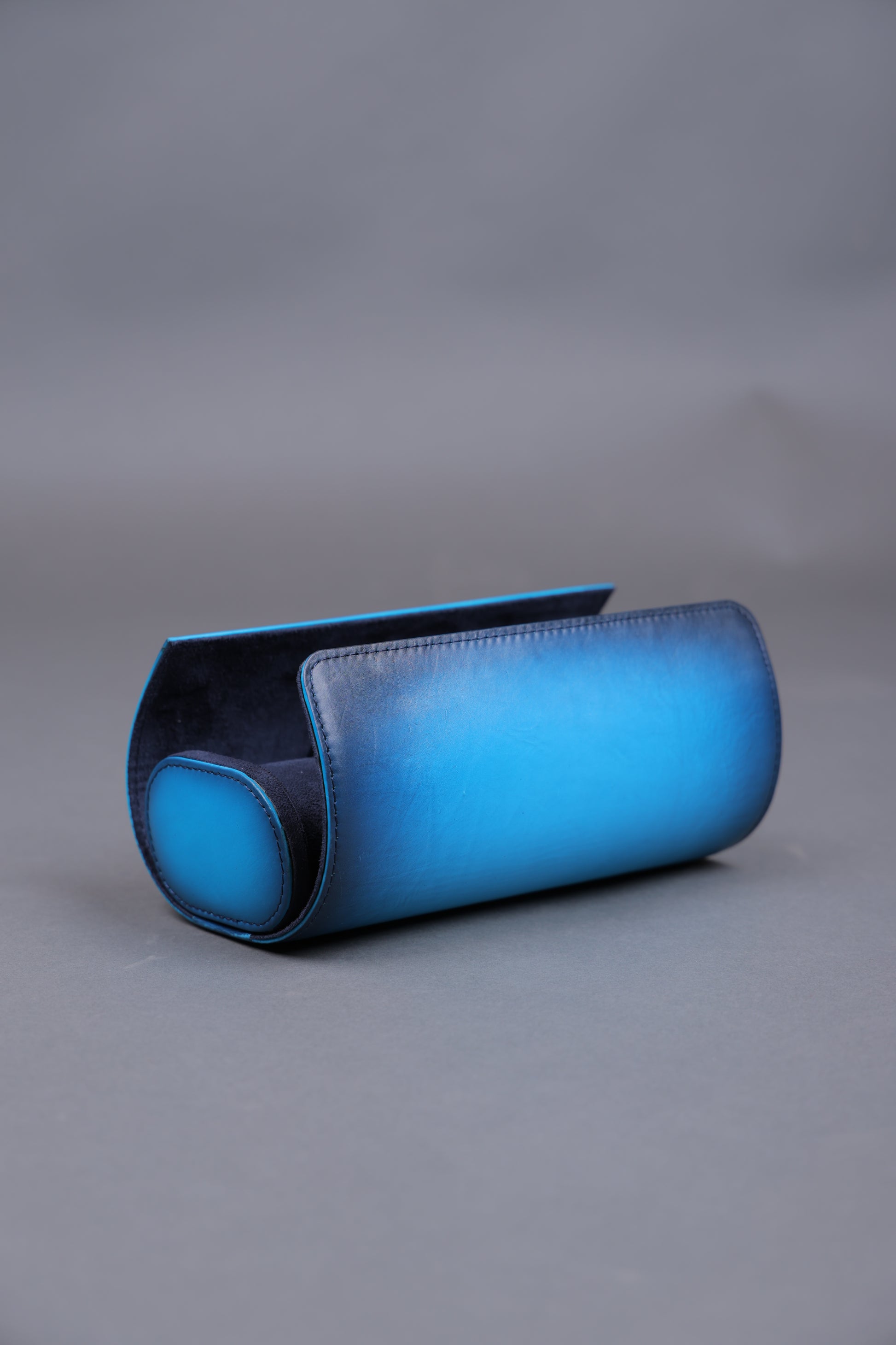 ROYAL BLUE PATINA WATCH ROLL