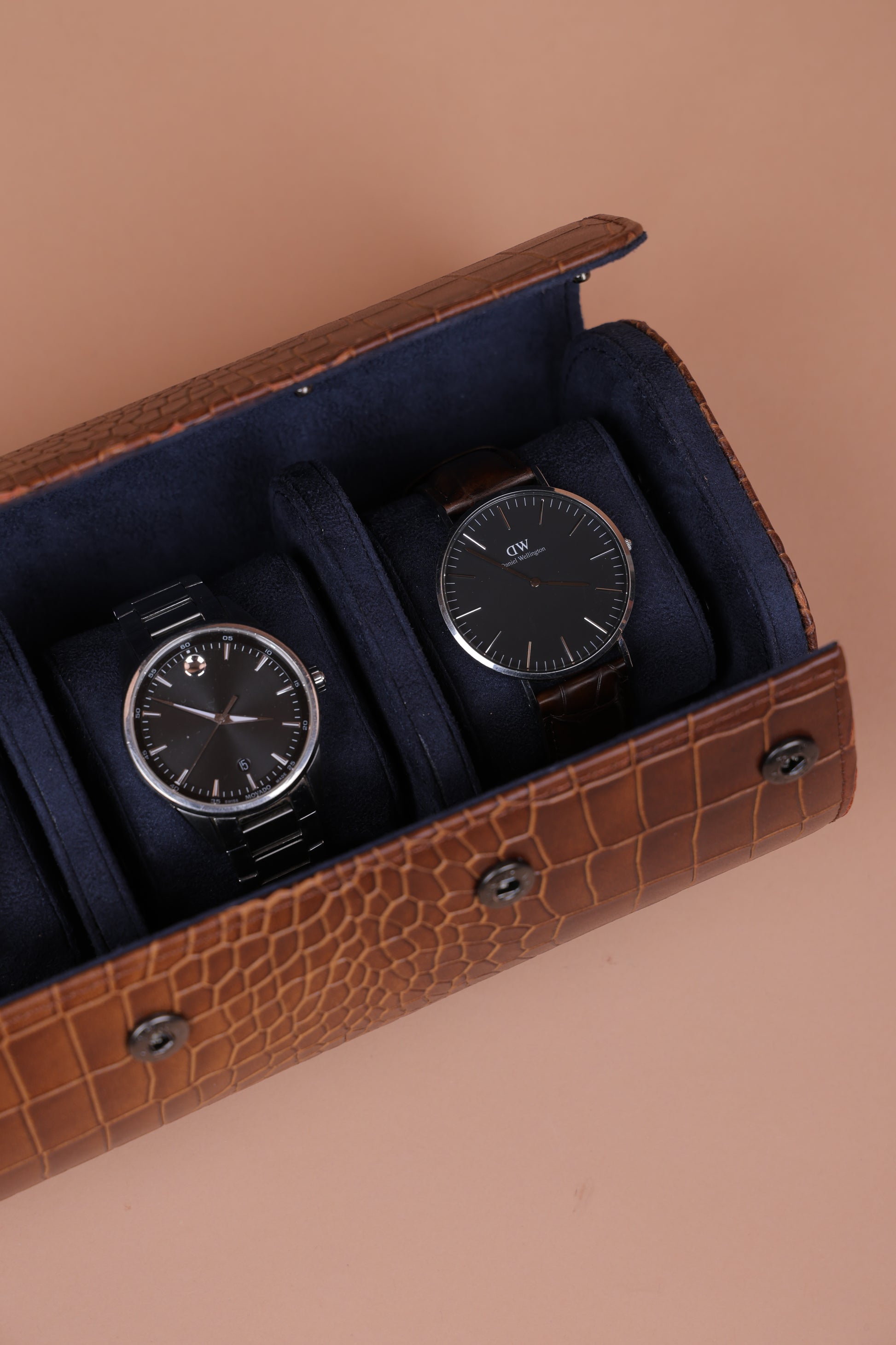 DARK CHOCO CROCO EXTERIOR NAVY INTERIOR WATCH ROLL-3 SLOT