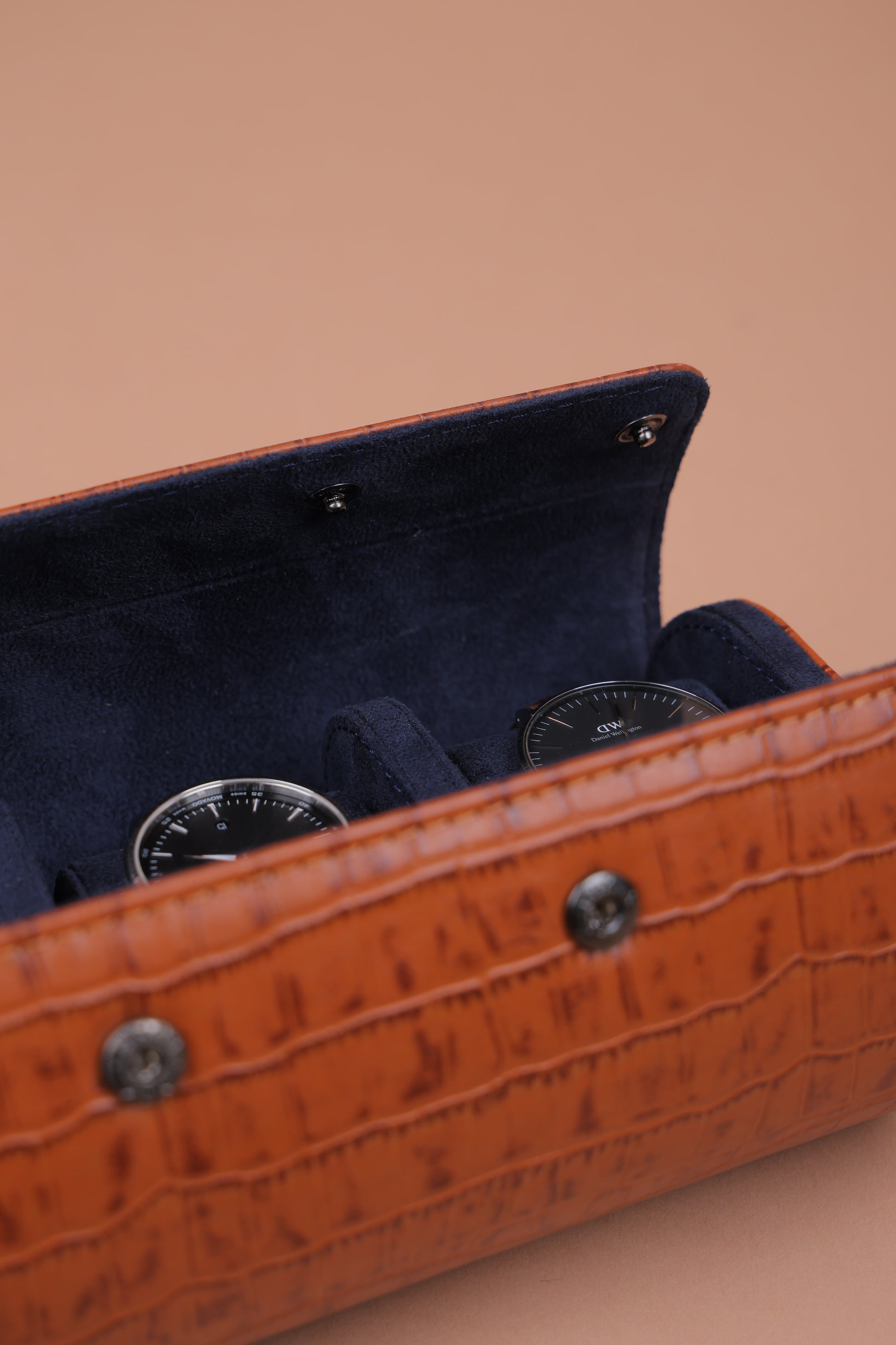 Tan Croco Navy interior Watch Roll
