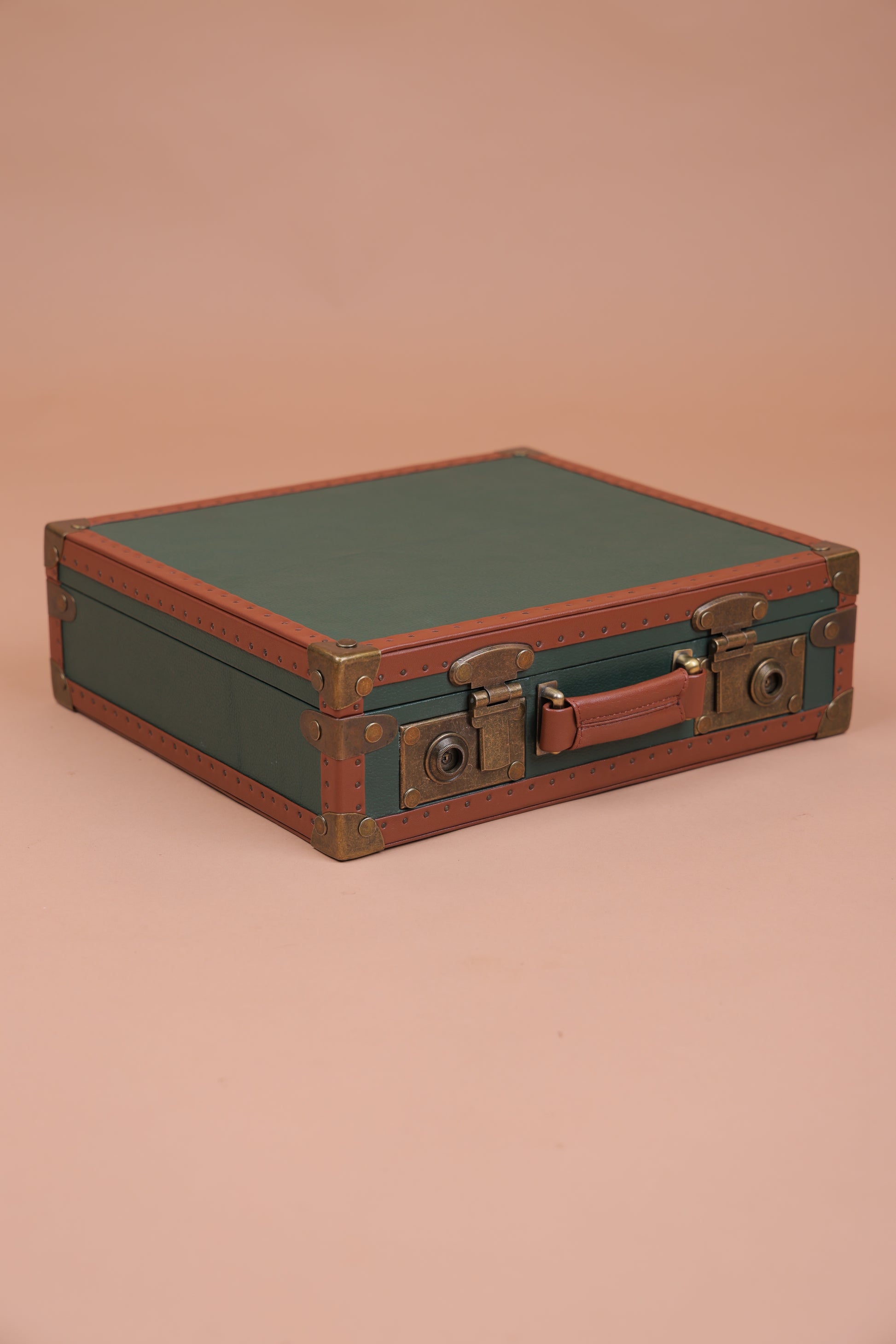Clocharde Green & Tan Leather Watch Trunk – 12 Slot Luxury Case