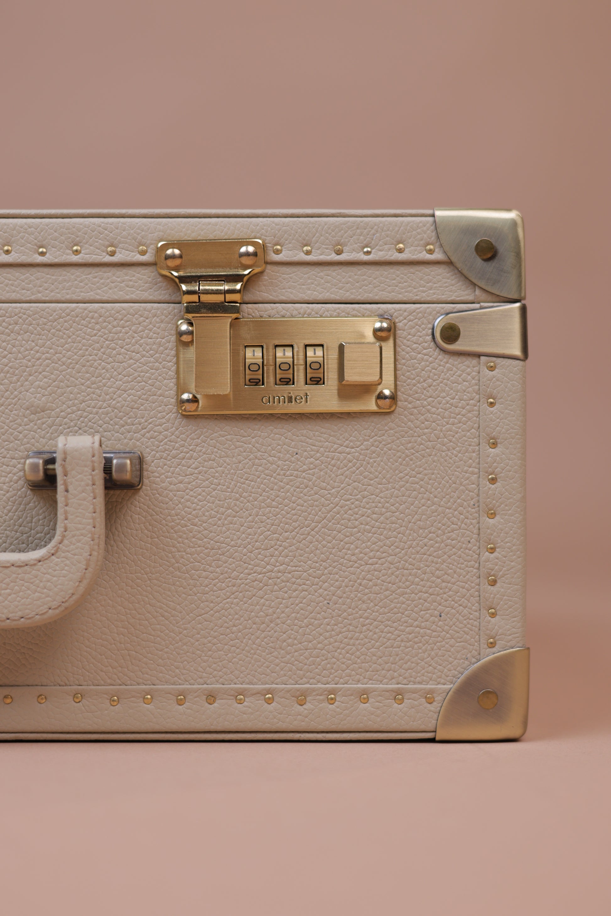 The Alabaster Zenith Watch Trunk