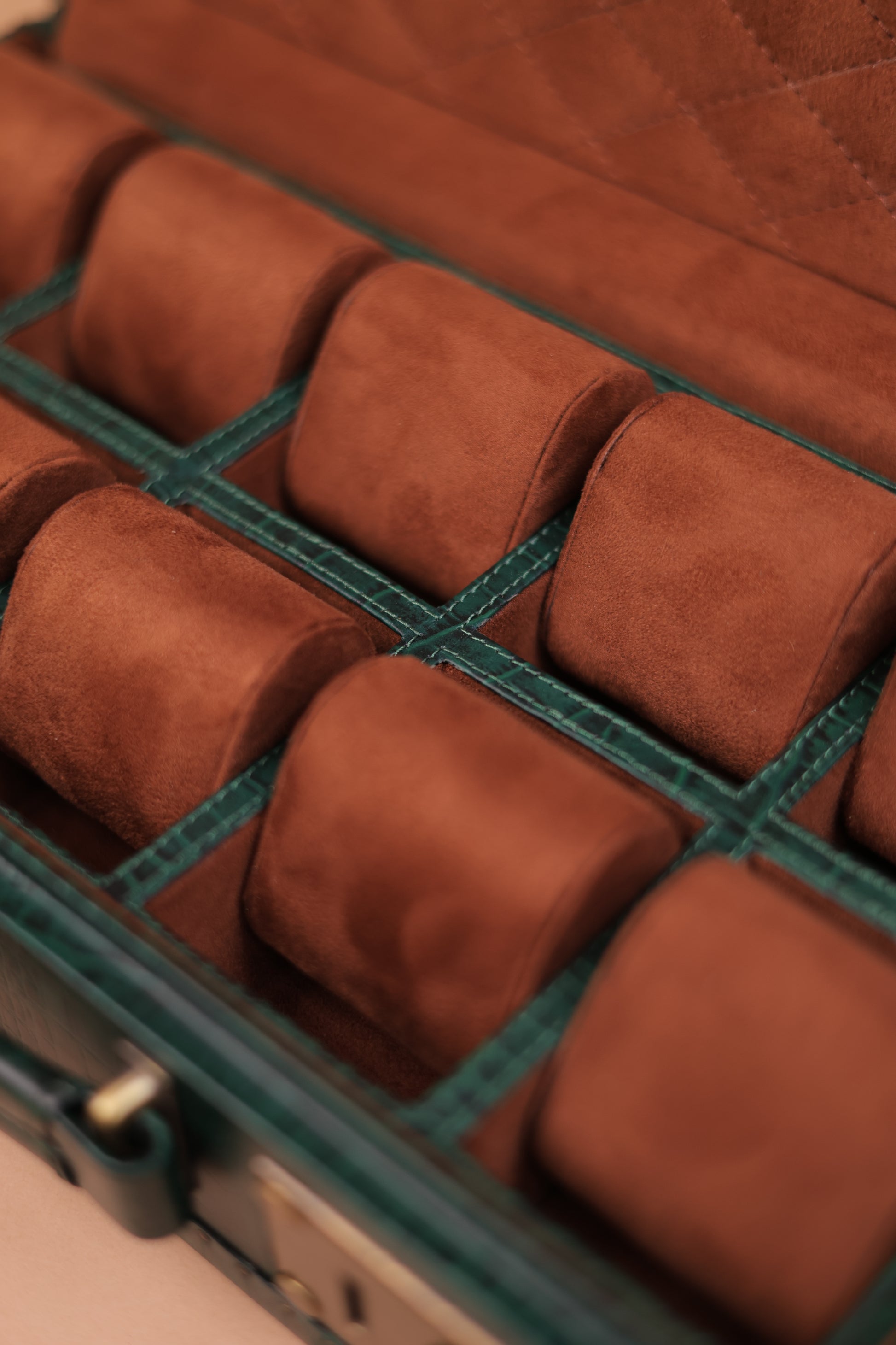 The Emerald Sovereign Trunk