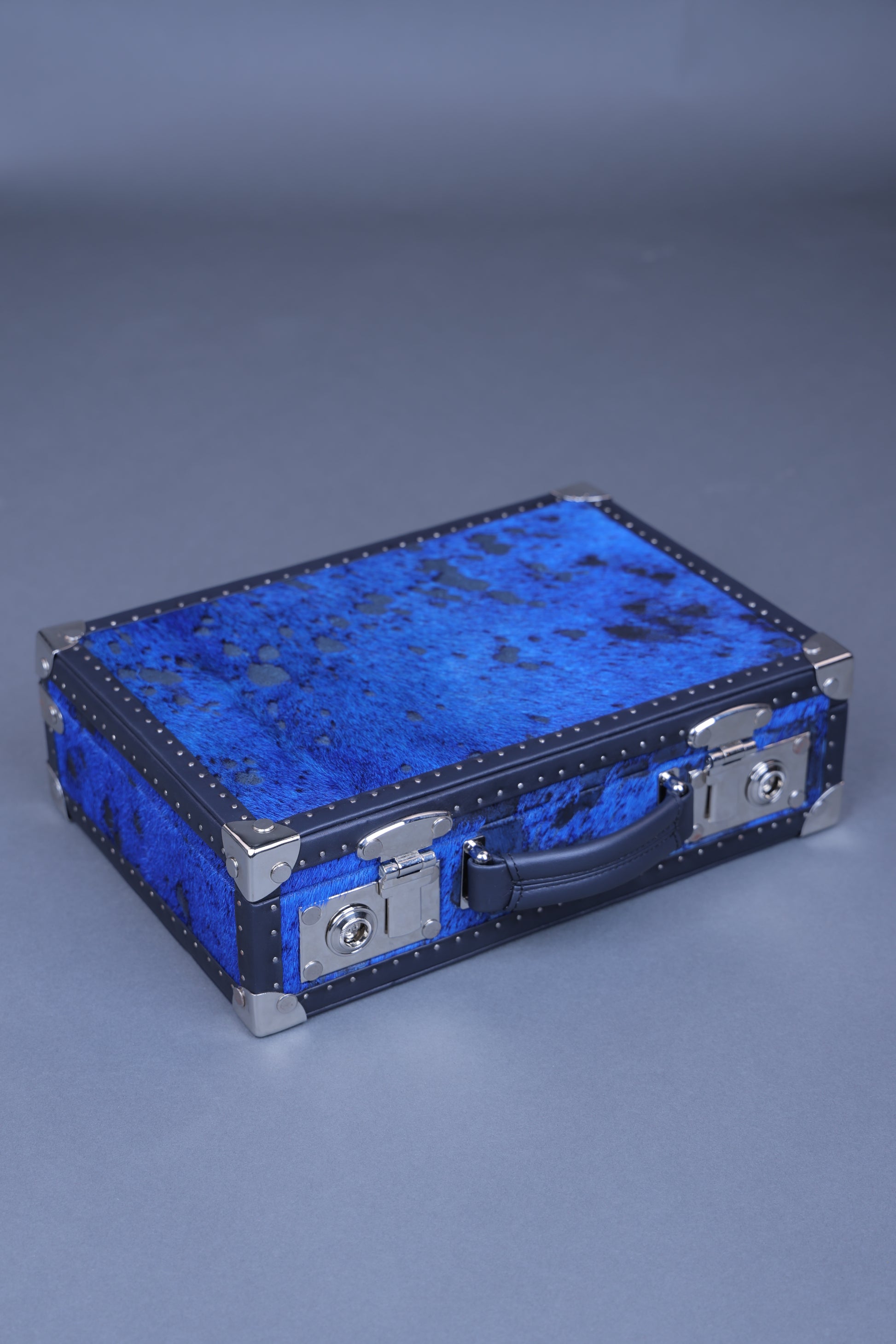 Clocharde Blue Fur Leather Watch Box – 8 Slot Collector’s Case