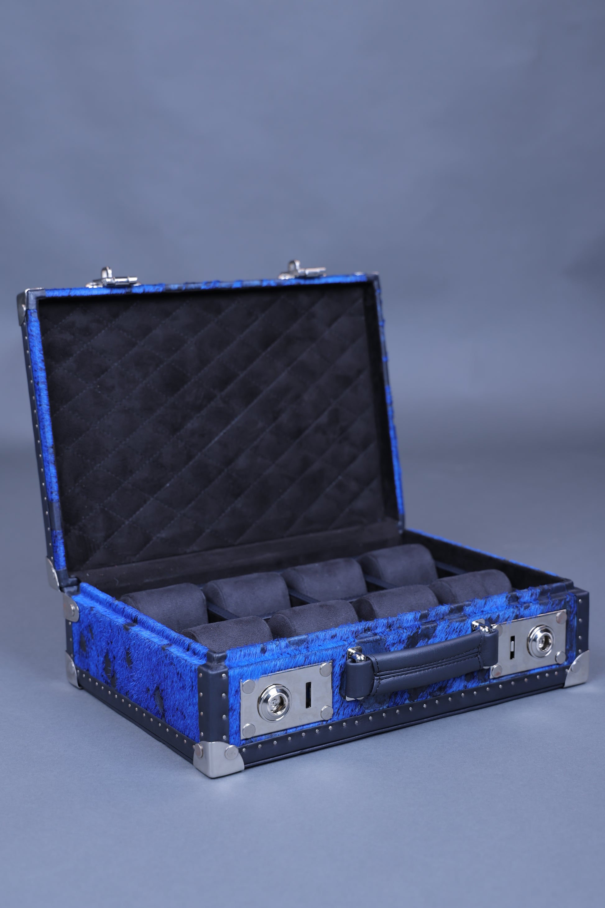 Clocharde Blue Fur Leather Watch Box – 8 Slot Collector’s Case