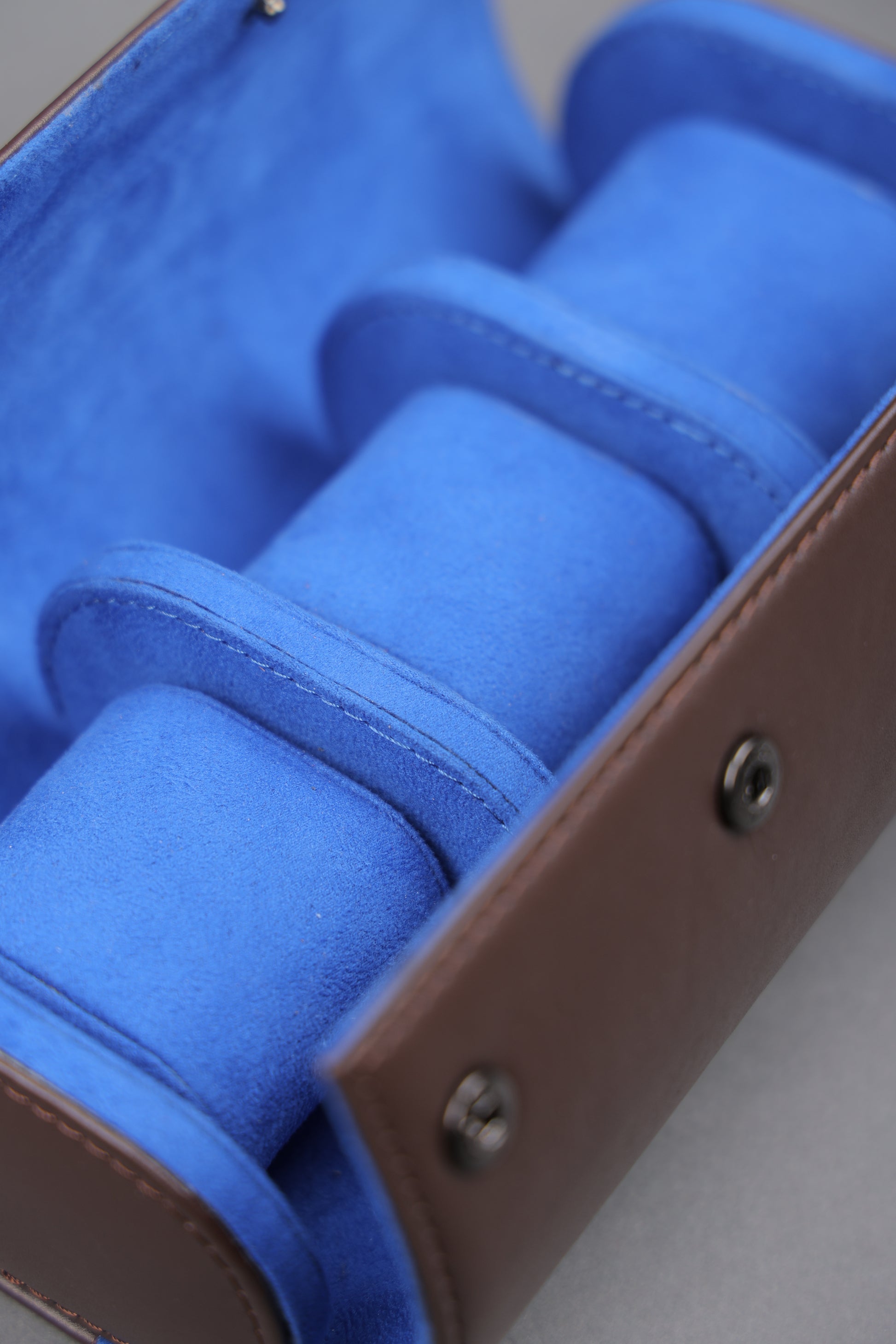 CHOCO EXTERIOR ROYAL BLUE INTERIOR WATCH ROLL- 3 SLOT