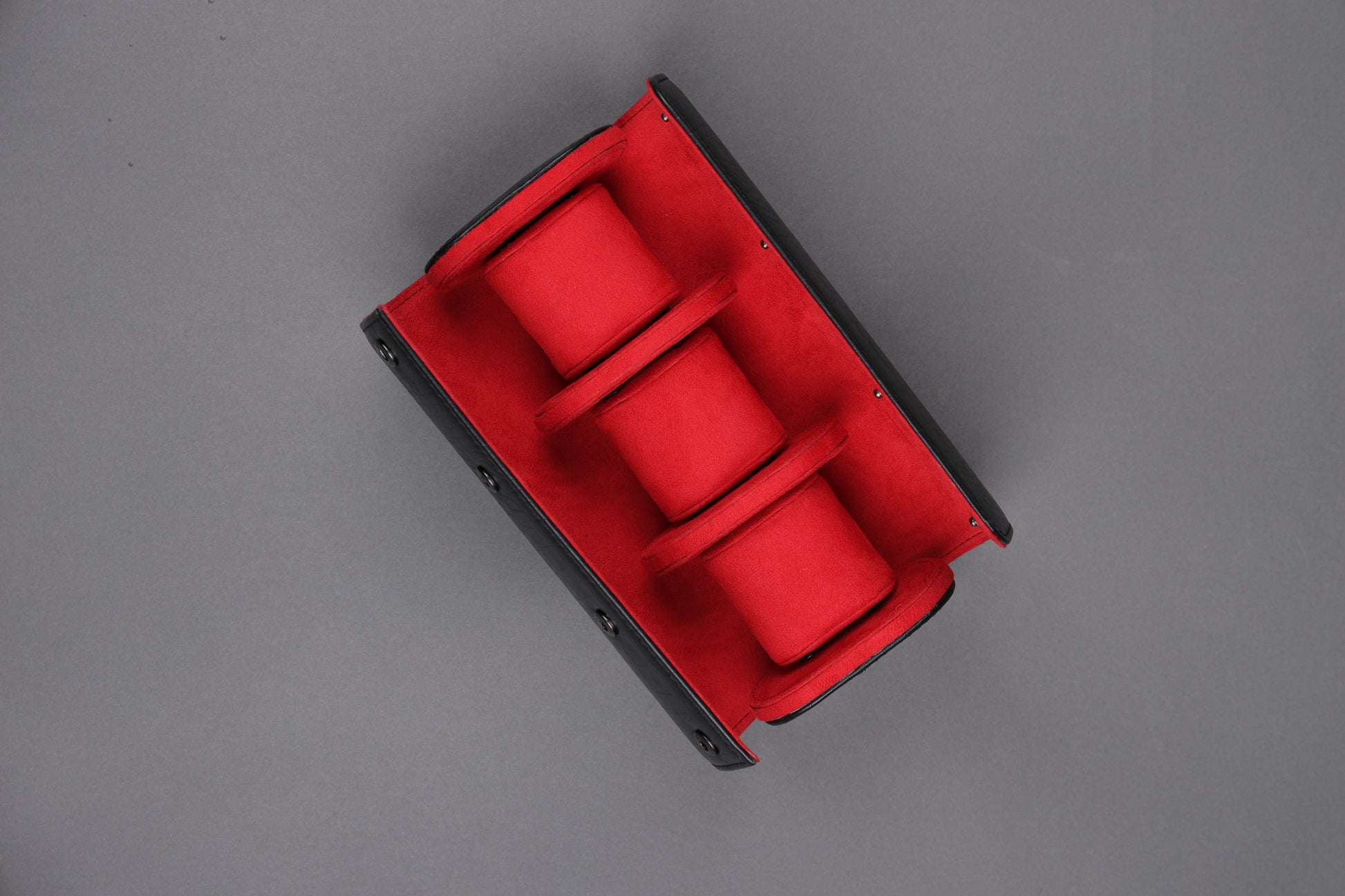 Noir Rouge Watch Roll