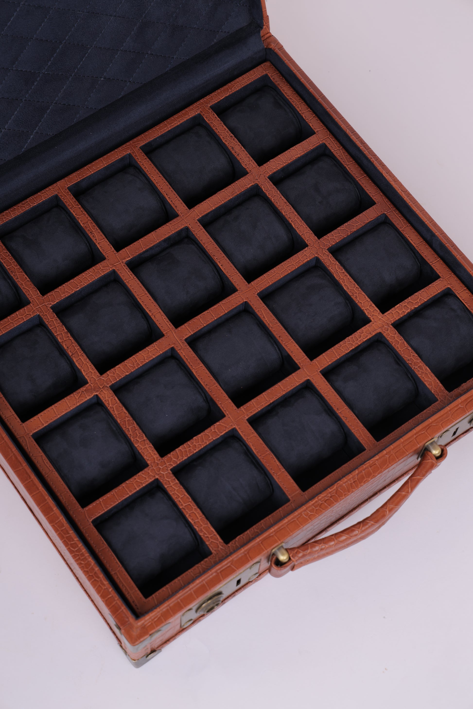 Luxury 20-Slot Croc-Textured Leather Watch Display Case
