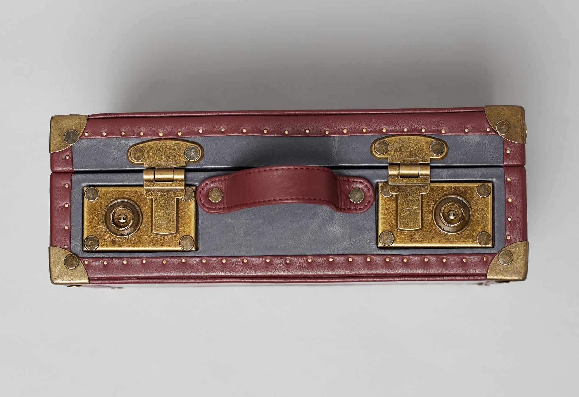 Grey Patina Leather Watch Box with Burgundy Trim – 8 slot