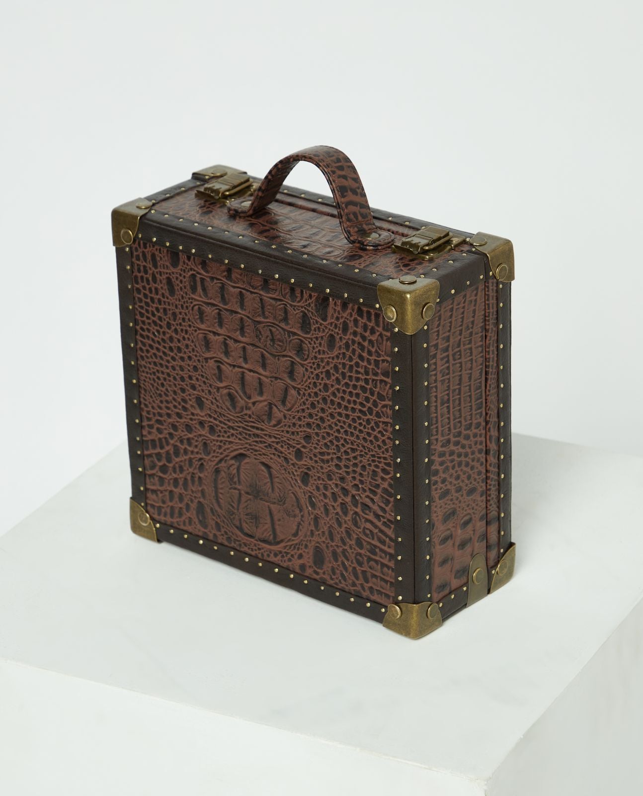 Croc Embossed Leather 6-Slot Watch Box in Rich Espresso Brown