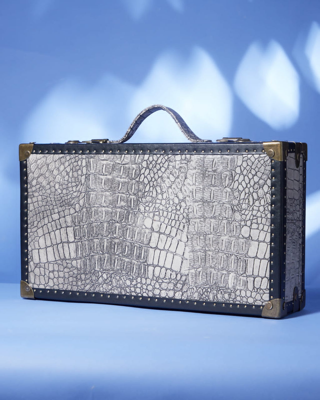 WHITE CRUST LEATHER WITH YELLOW INTERIOR-10 SLOT