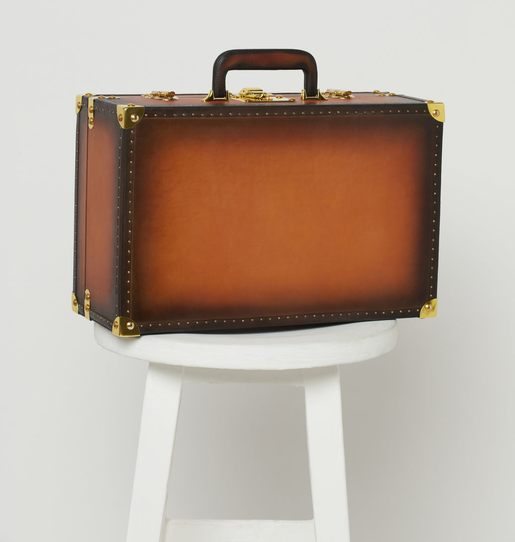 Heritage Leather Watch Trunk – Dual Tray Patina Case with 30 Watch Slots & Accessory Storage