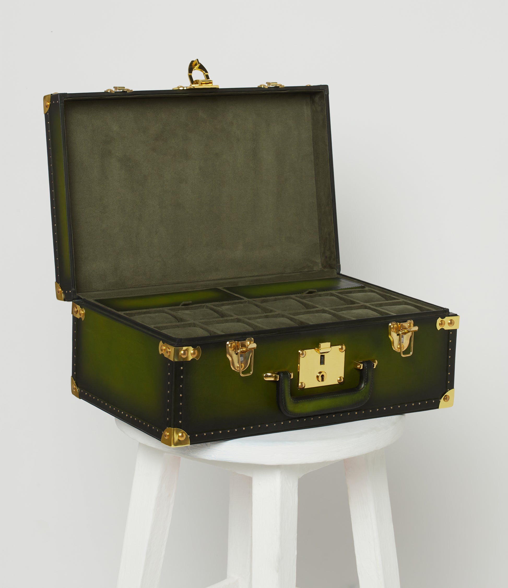 Emerald Patina Leather Watch Trunk – 30 Slot Dual Tray Case with Gold Hardware