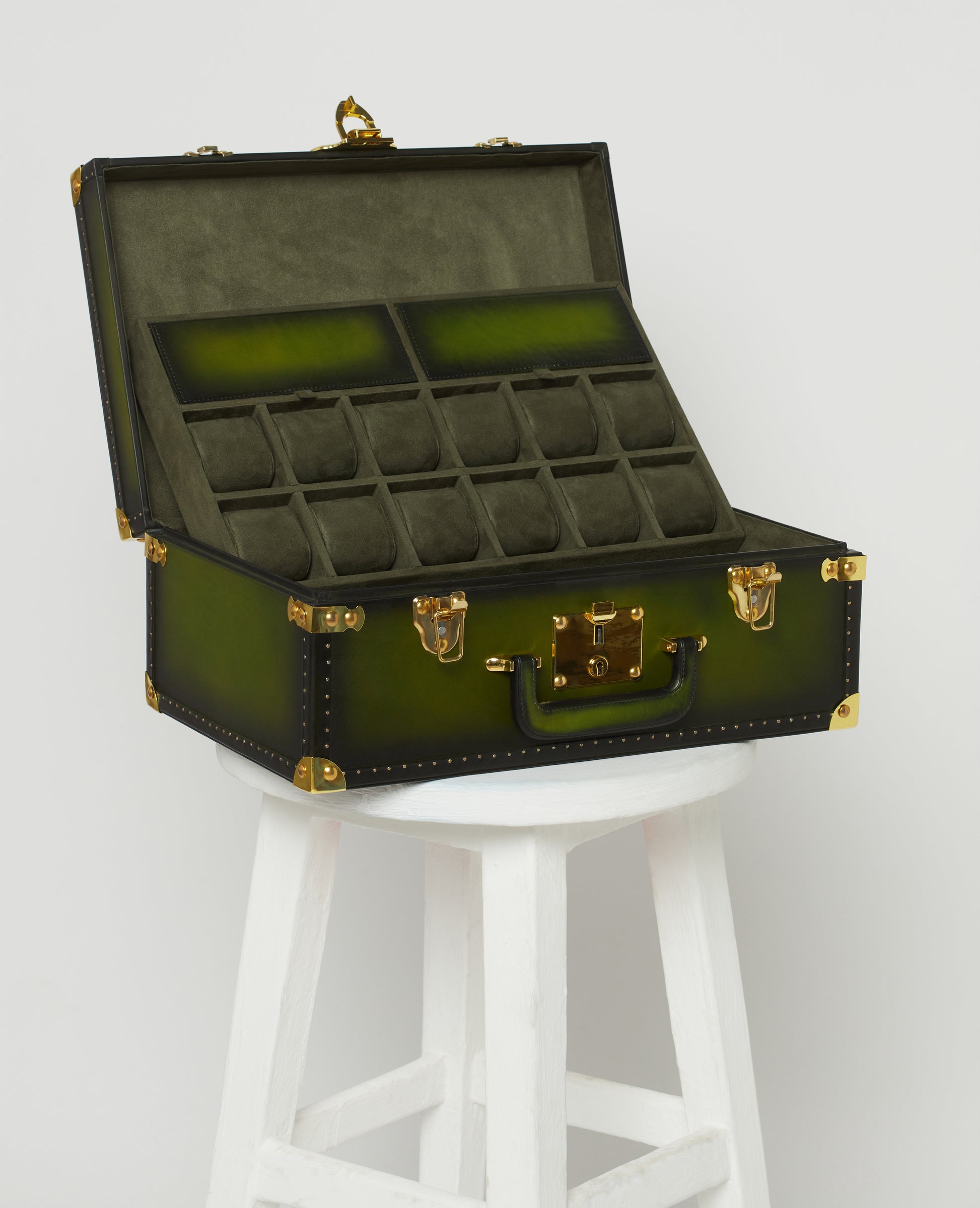 Emerald Patina Leather Watch Trunk – 30 Slot Dual Tray Case with Gold Hardware