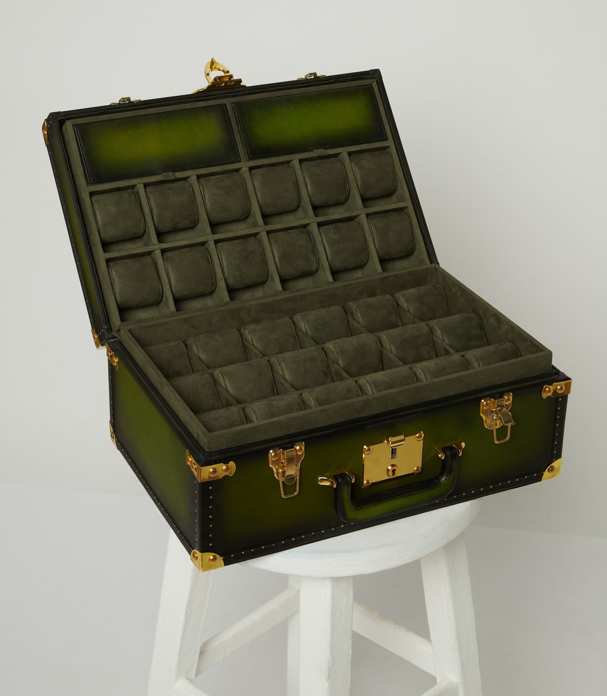 Emerald Patina Leather Watch Trunk – 30 Slot Dual Tray Case with Gold Hardware