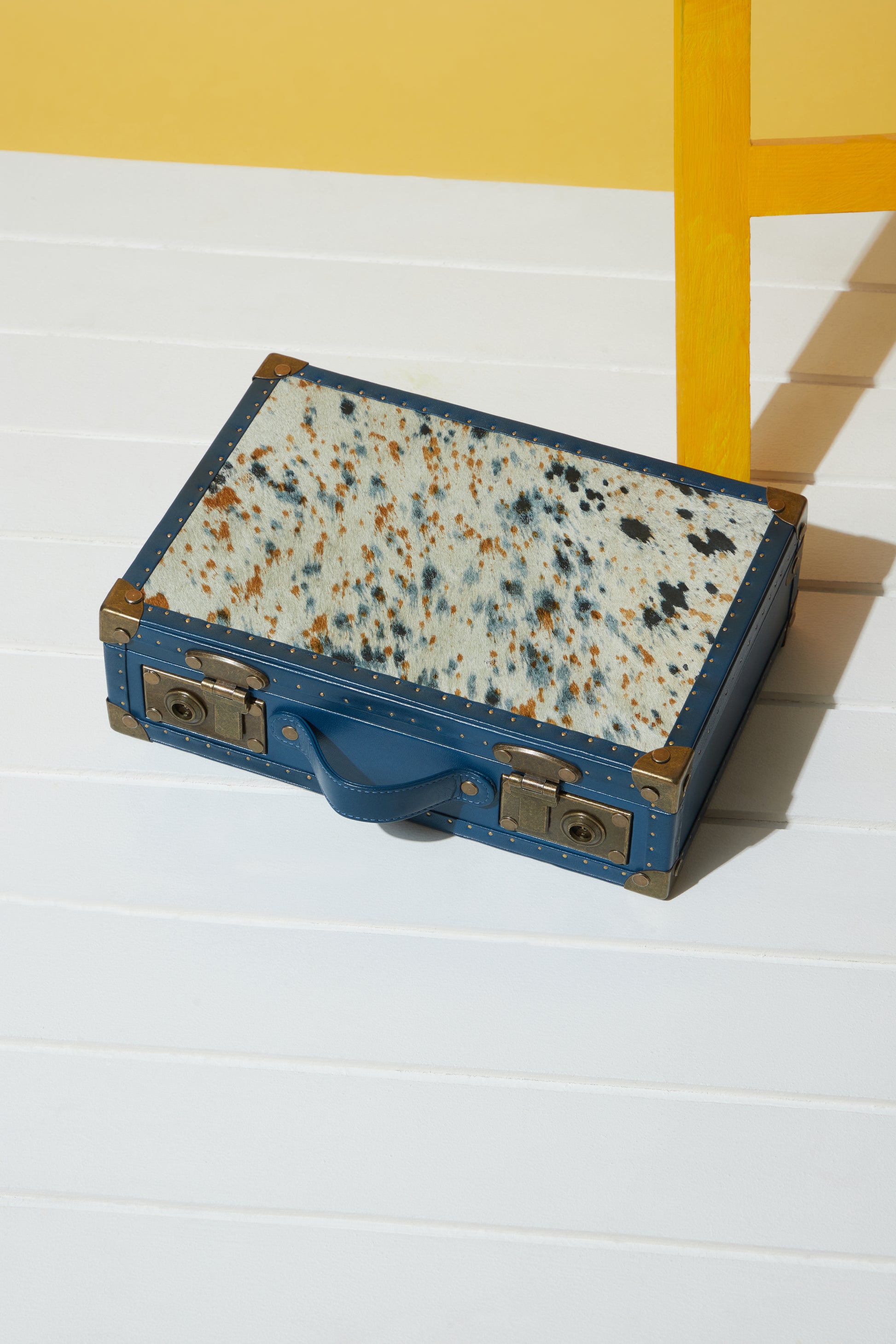 Speckled Cowhide Leather Trunk – Blue Frame Collector’s Edition Watch Case- 8 slots