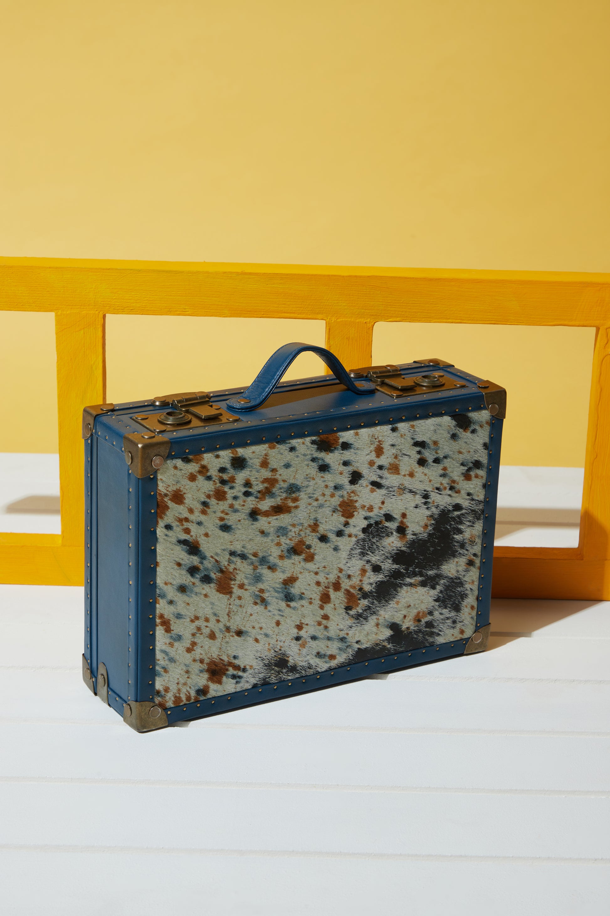 Speckled Cowhide Leather Trunk – Blue Frame Collector’s Edition Watch Case- 8 slots